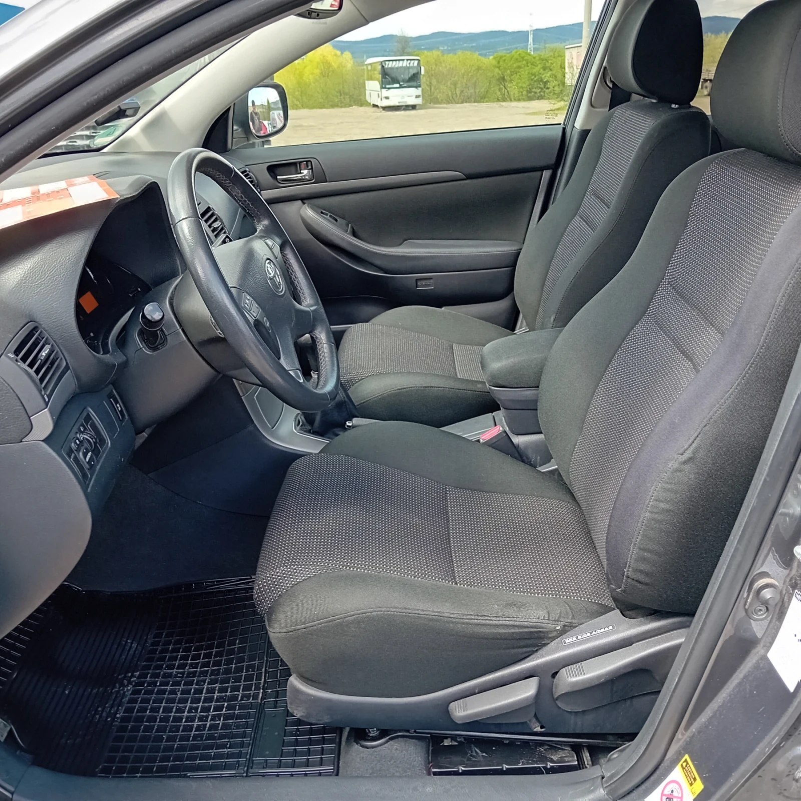 Toyota Avensis 1.8 Face-lift  - изображение 10