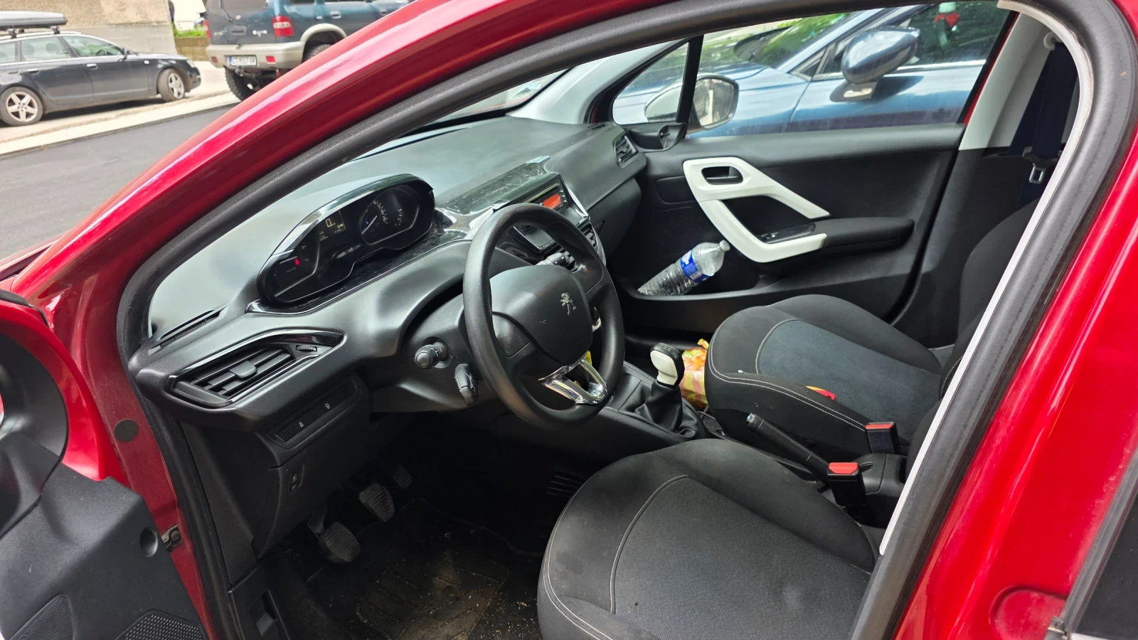 Peugeot 208 1.2 vti | Mobile.bg — изображение 12