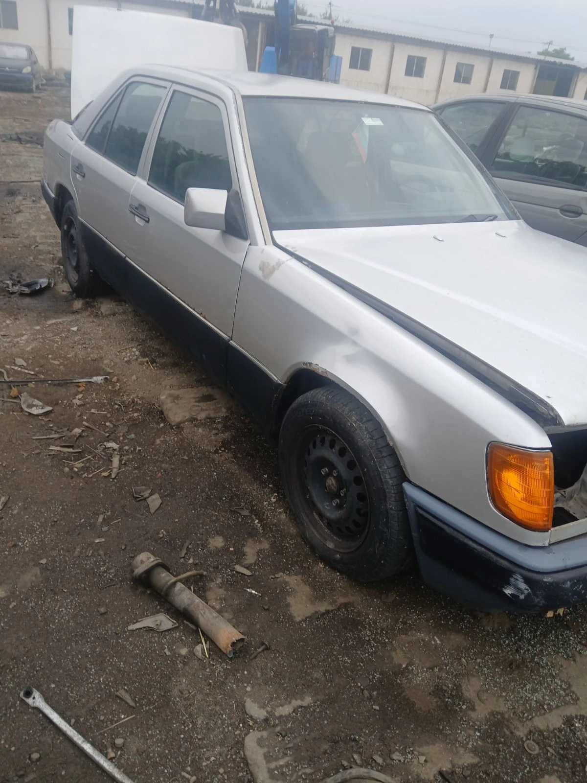 Mercedes-Benz 124 200 D - изображение 3