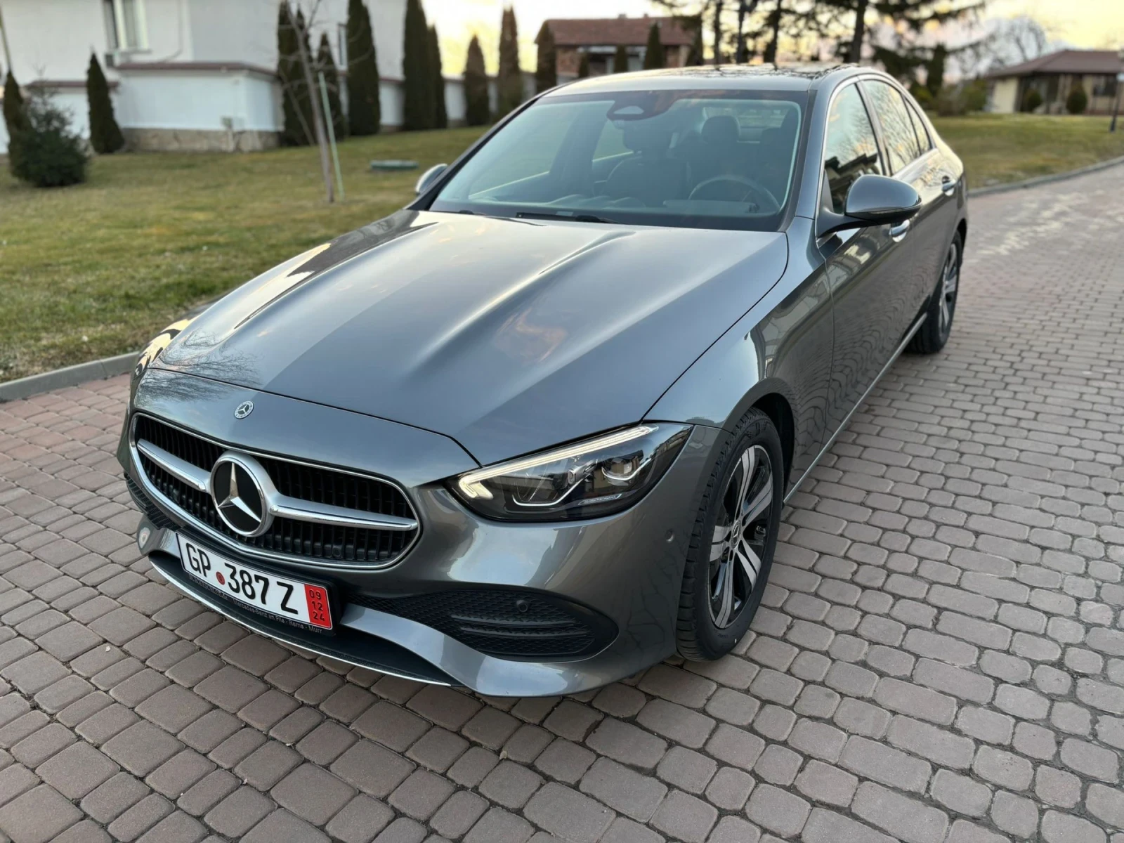 Mercedes-Benz C 220  В гаранция! 46300км. - изображение 3