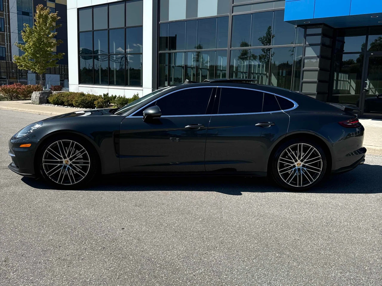 Porsche Panamera 2018 4S * ПЪТУВА КЪМ БЪЛГАРИЯ* ФИКСИРАНА ЦЕНА*     - изображение 4