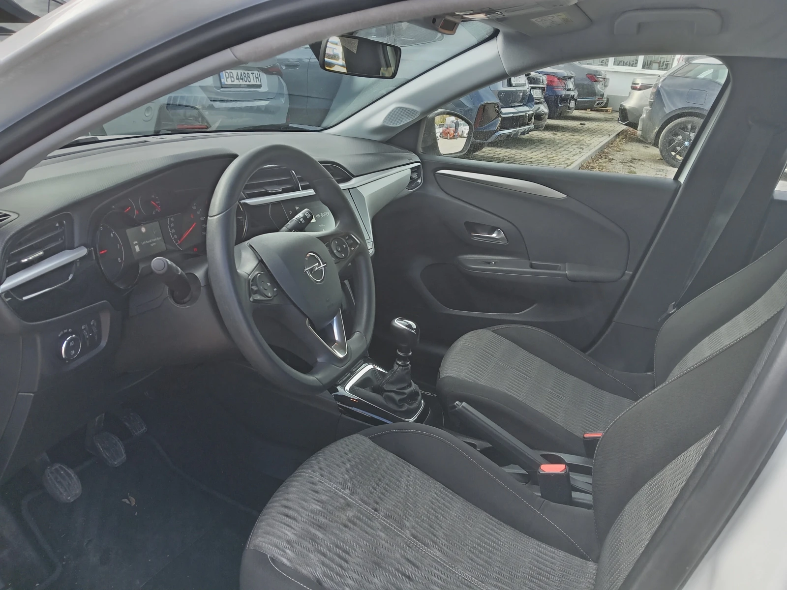 Opel Corsa 1.2T - изображение 7