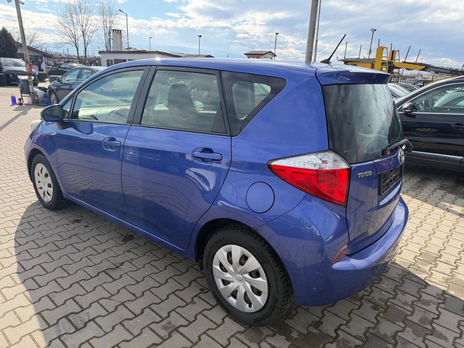 Toyota Verso S 1.4D-4D EURO 5 - изображение 8