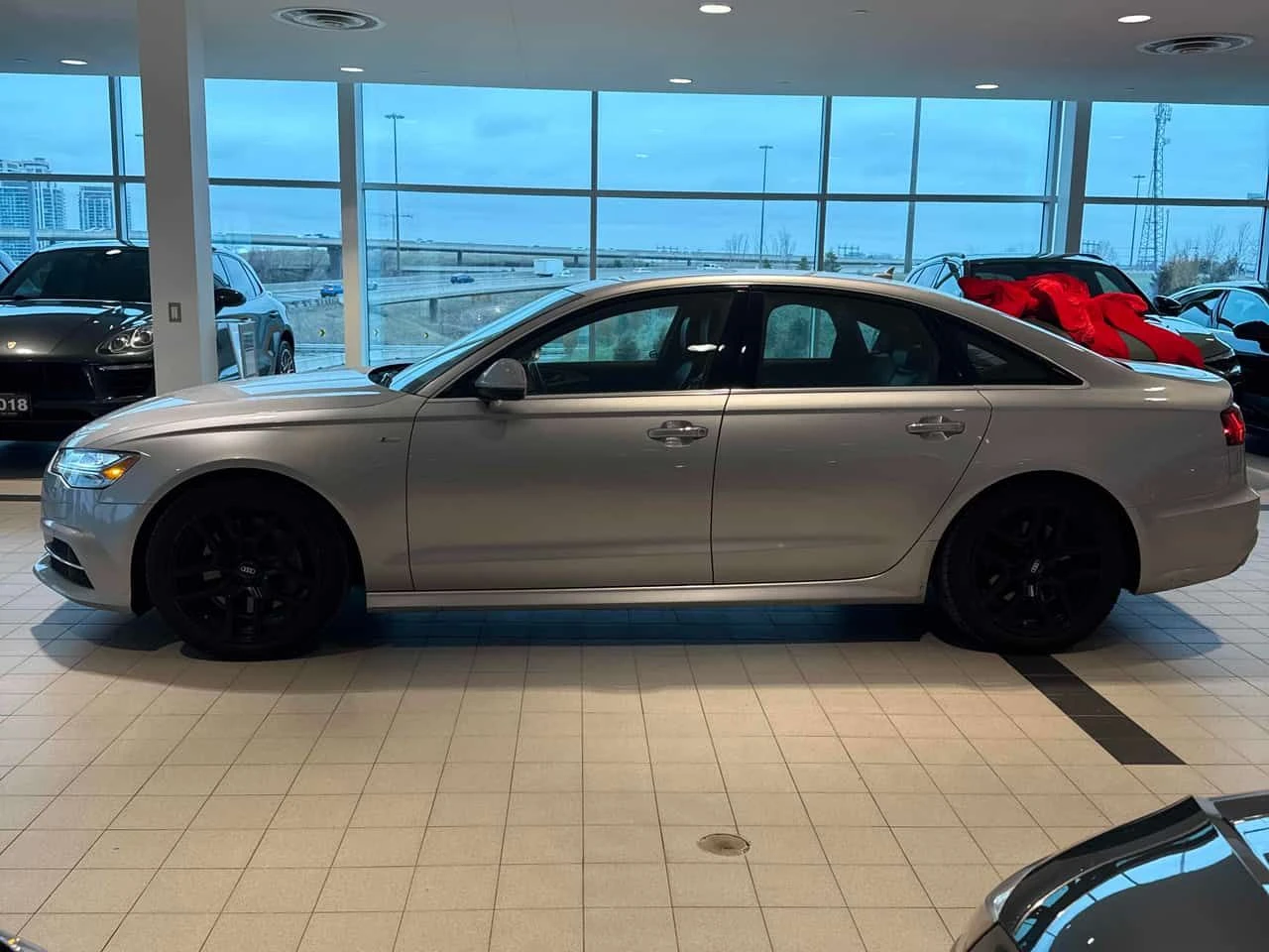 Audi A6 Progressiv / Без Удари , снимка 2 - Автомобили и джипове - 54167561