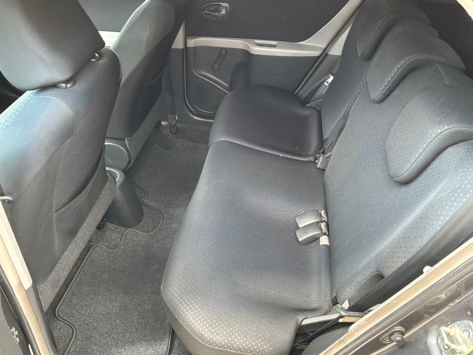 Toyota Yaris 1.4D4d 90�.� 6��. FACE  | Mobile.bg � ����������� 12