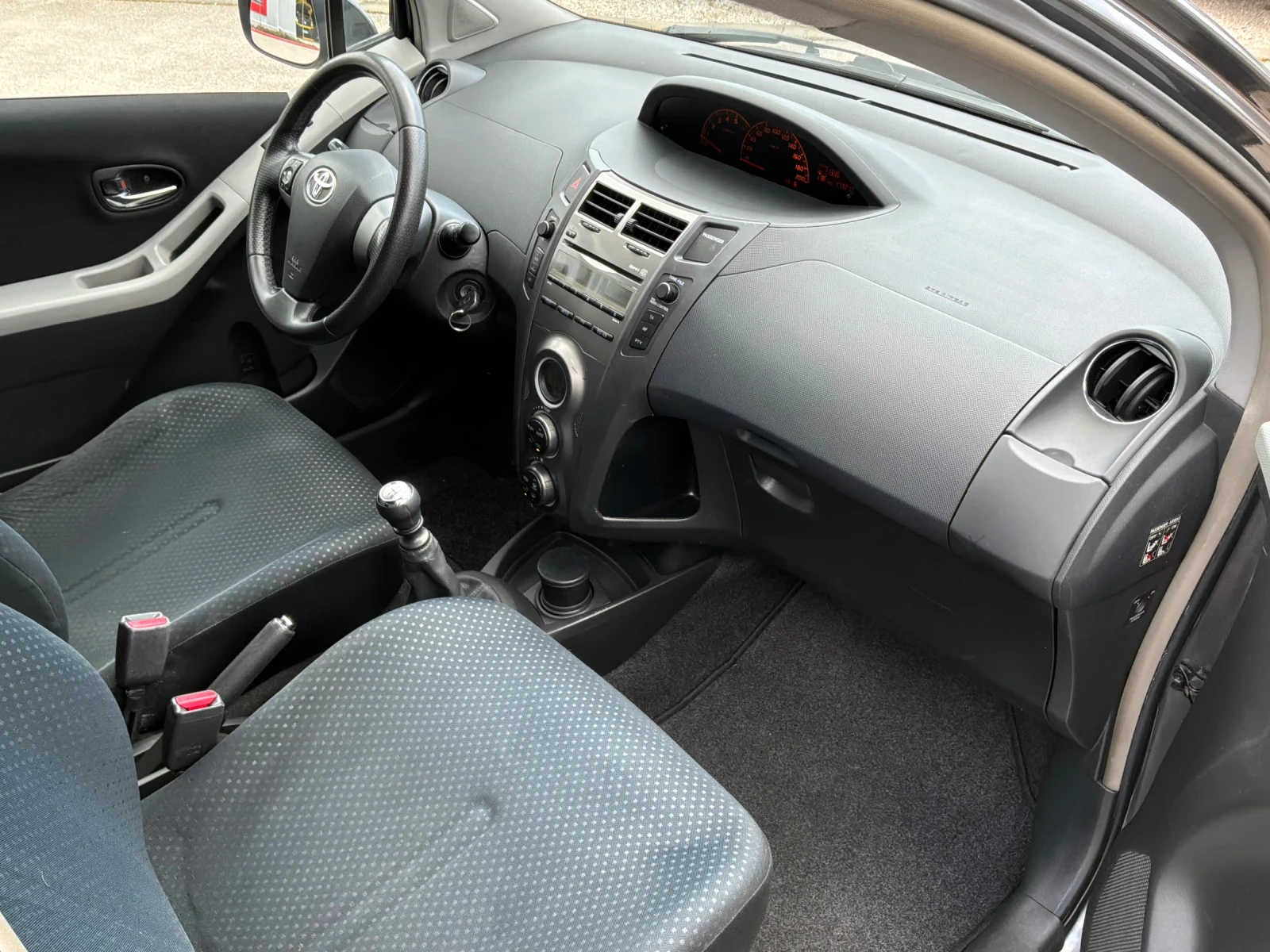 Toyota Yaris 1.4D4d 90�.� 6��. FACE  | Mobile.bg � ����������� 15