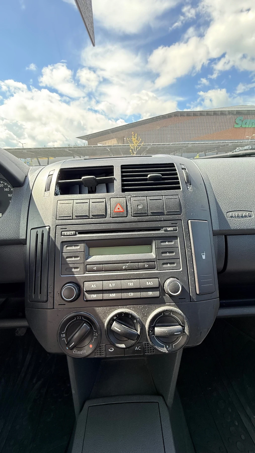 VW Polo, снимка 12 - Автомобили и джипове - 54584685