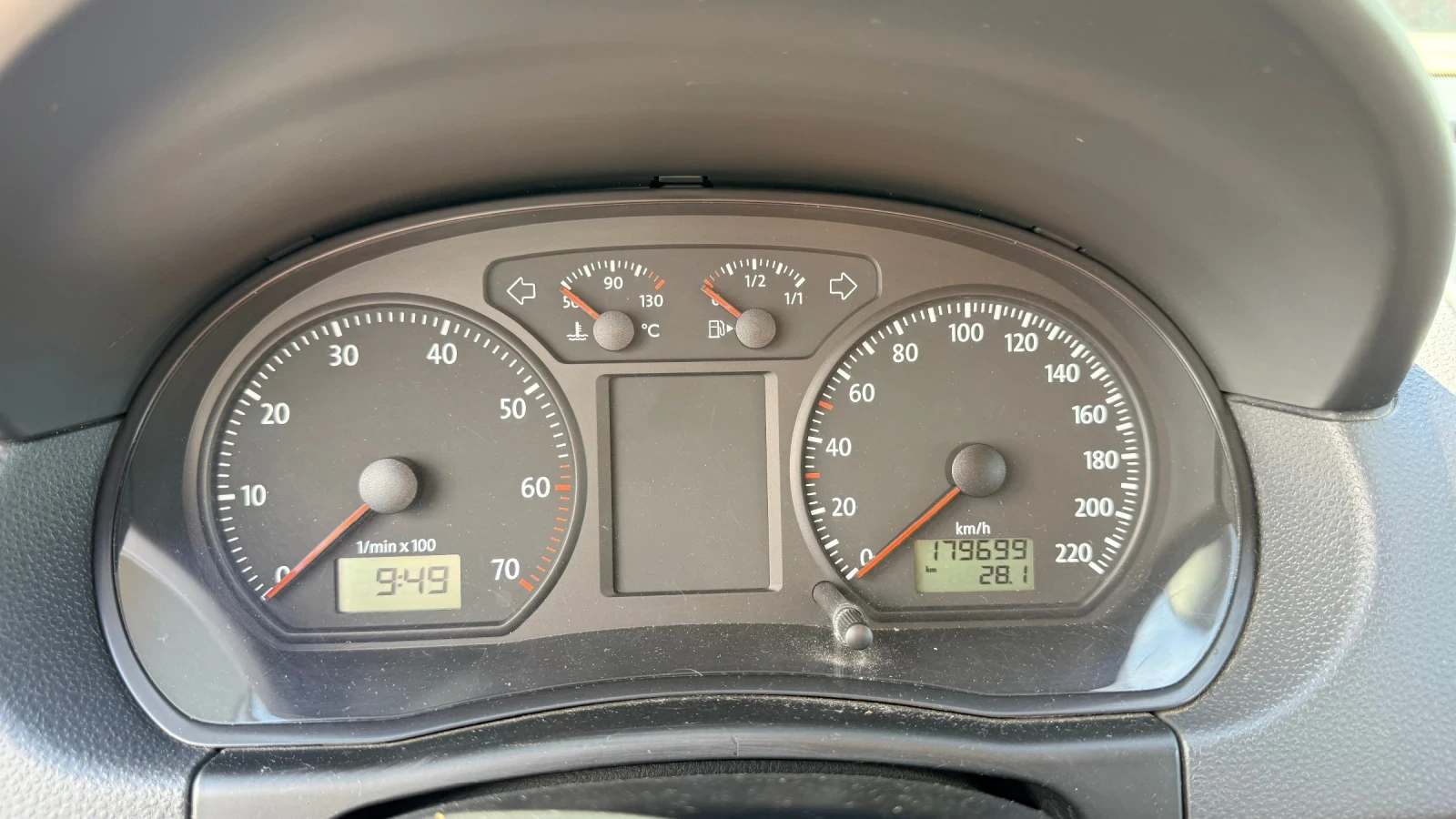 VW Polo, снимка 15 - Автомобили и джипове - 54584685