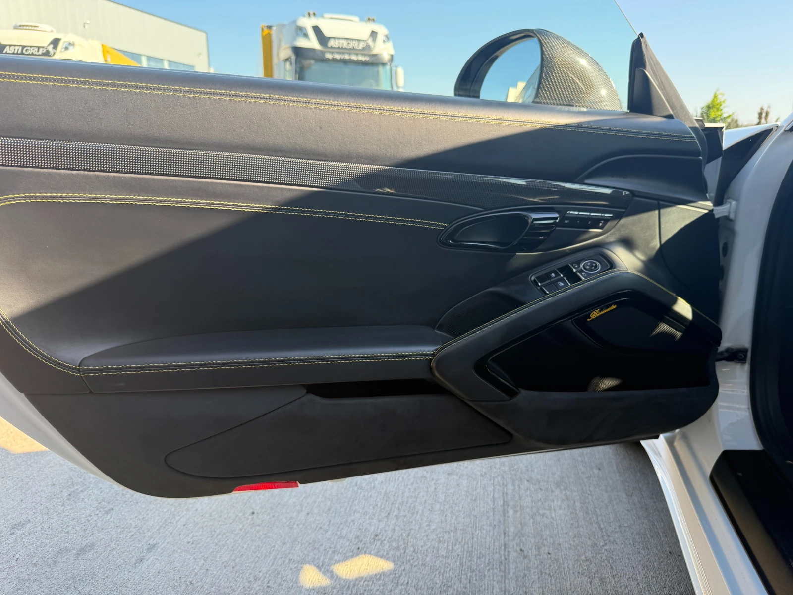 Porsche 911 / Turbo S / PDLS / Carbon Ceramic / Burmester / , снимка 14 - Автомобили и джипове - 55007618