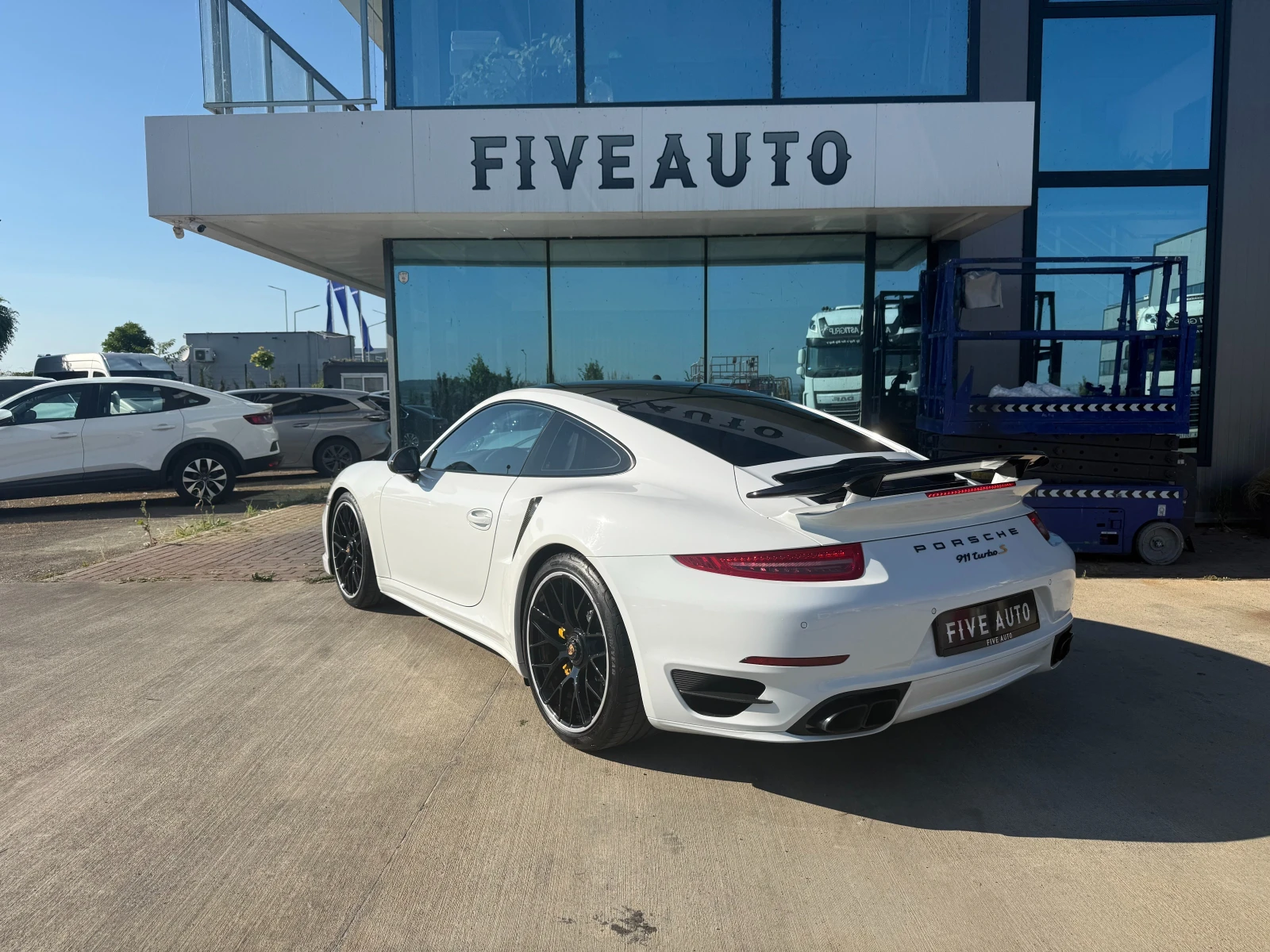 Porsche 911 / Turbo S / PDLS / Carbon Ceramic / Burmester / , снимка 5 - Автомобили и джипове - 55007618