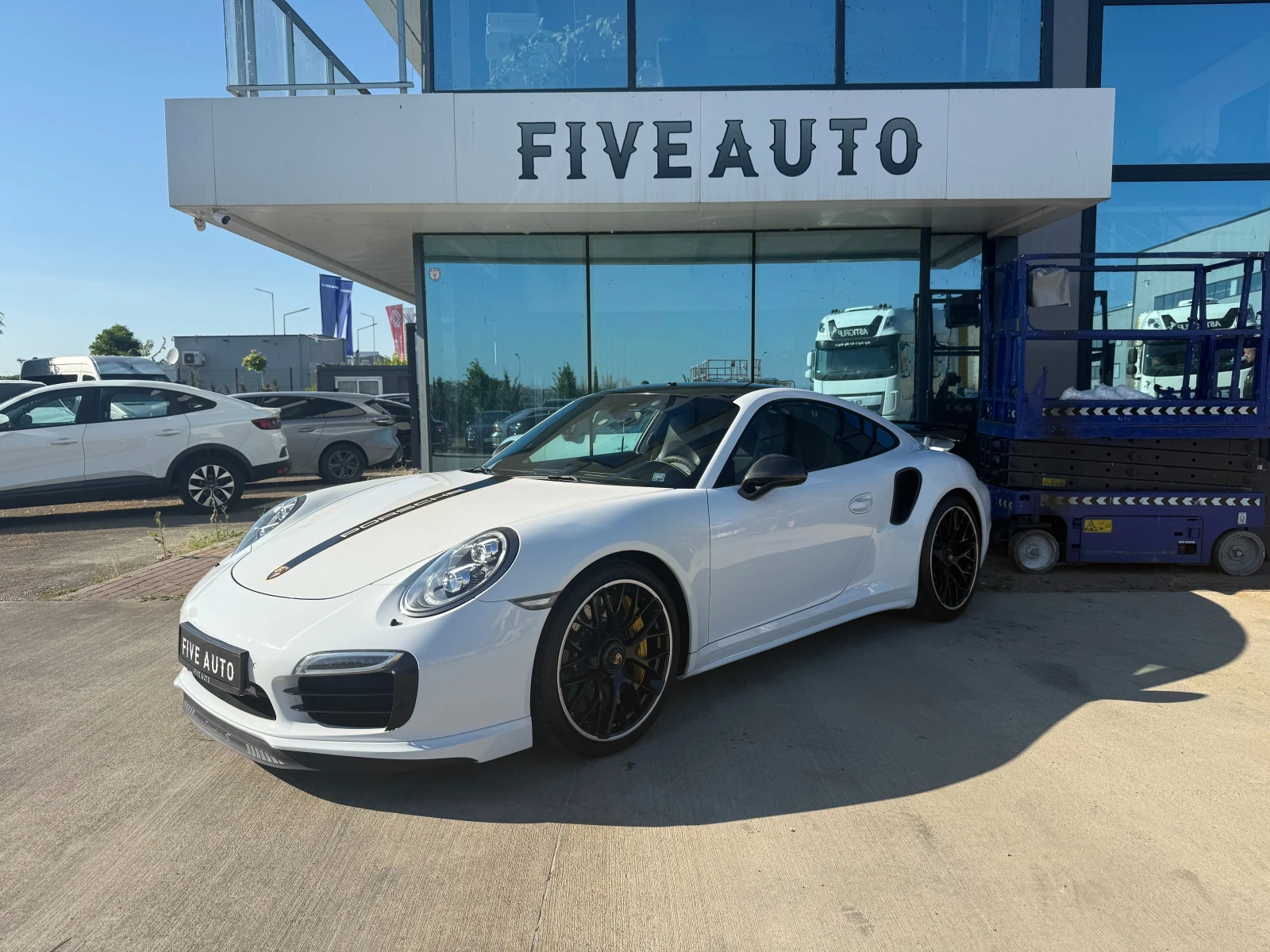 Porsche 911 / Turbo S / PDLS / Carbon Ceramic / Burmester / , снимка 3 - Автомобили и джипове - 55007618