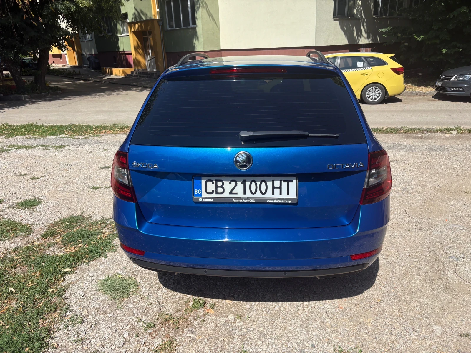 Skoda Octavia, снимка 6 - Автомобили и джипове - 55509557