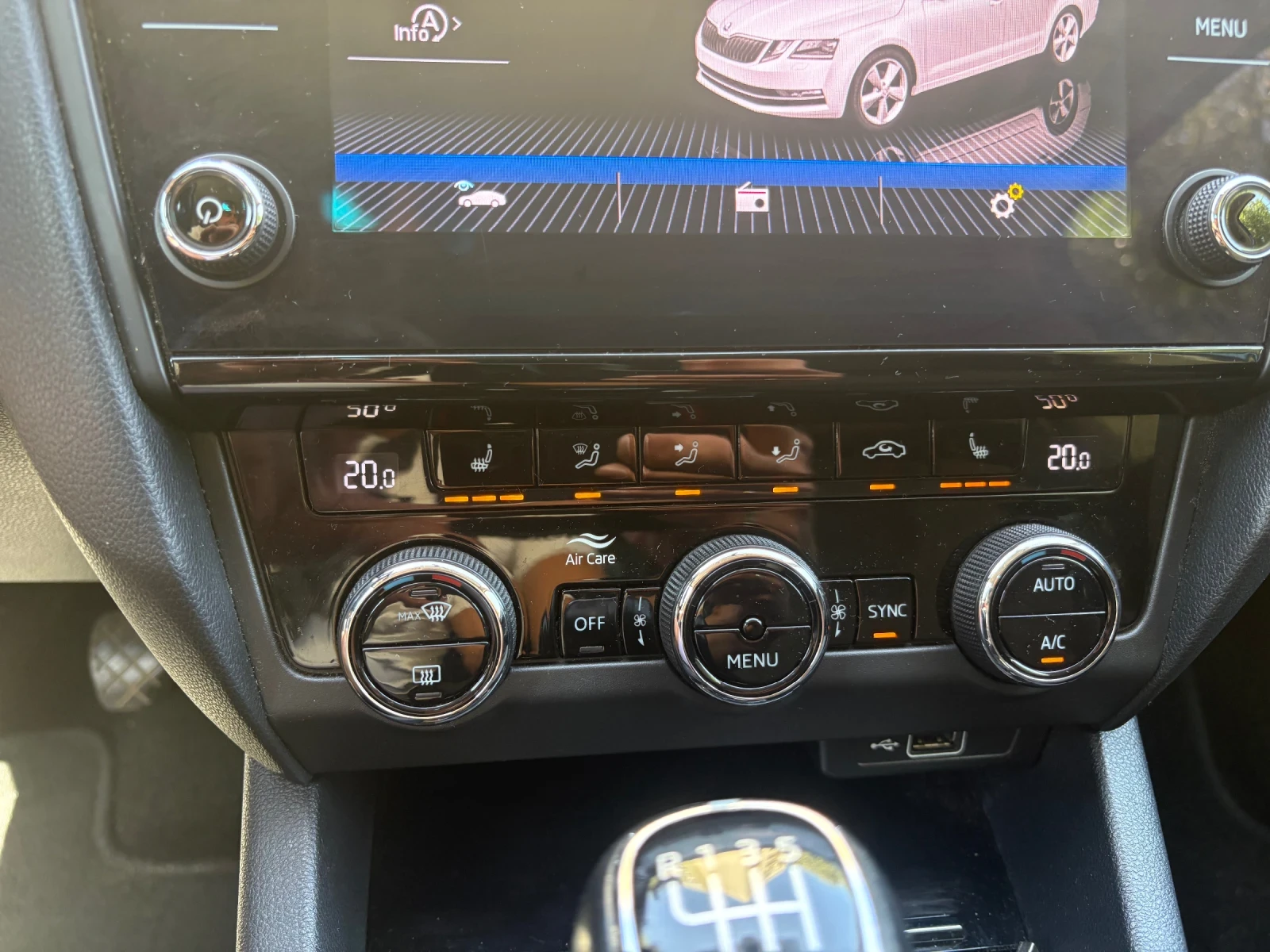 Skoda Octavia, снимка 12 - Автомобили и джипове - 55509557