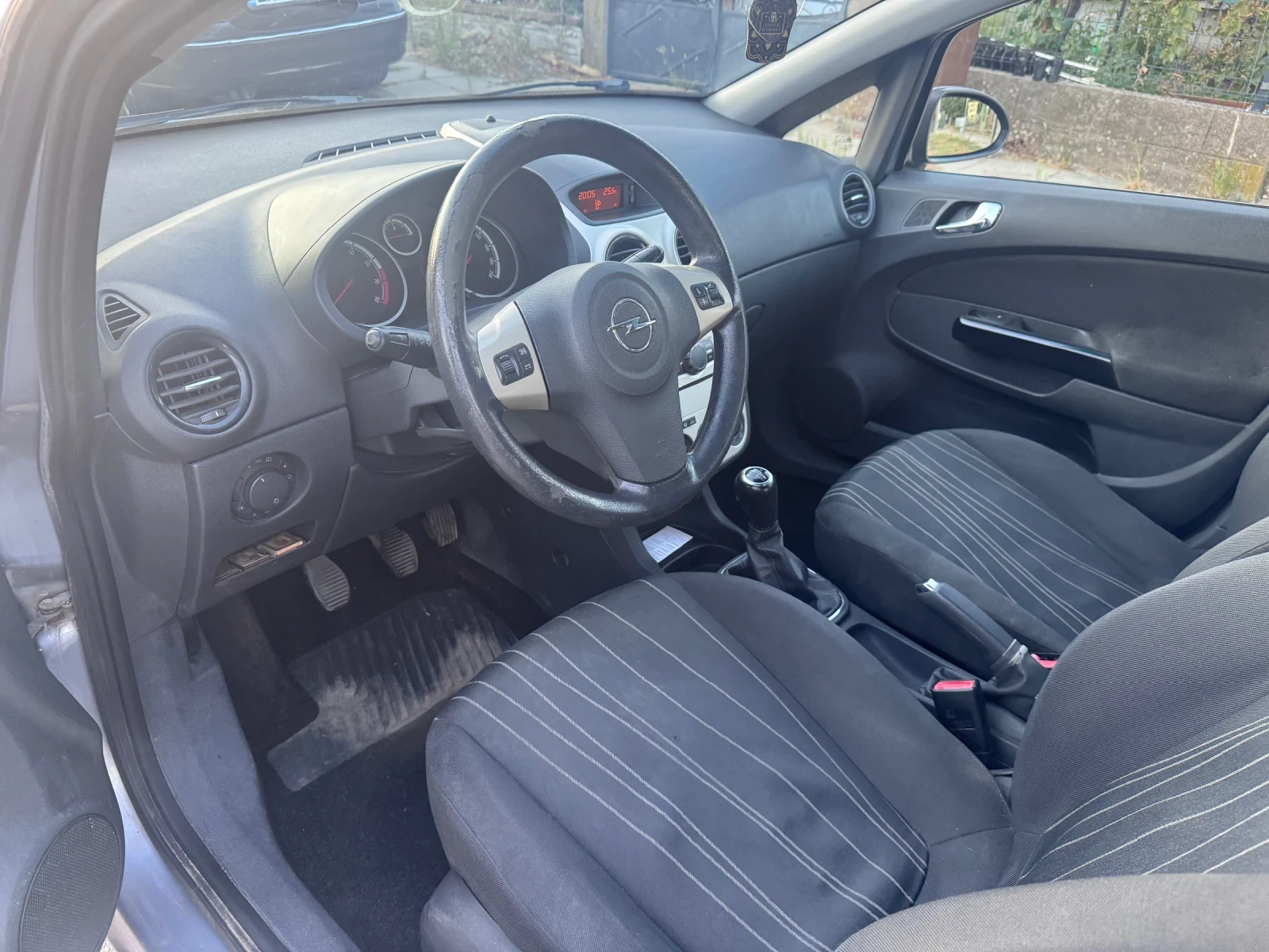 Opel Corsa, снимка 2 - Автомобили и джипове - 55698114