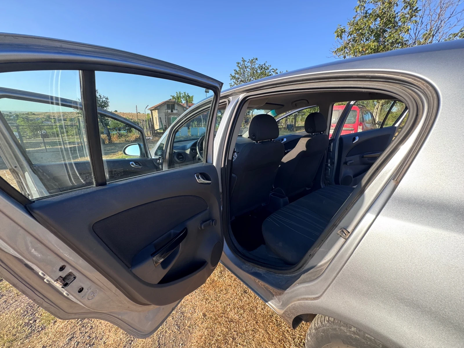 Opel Corsa, снимка 12 - Автомобили и джипове - 55698114