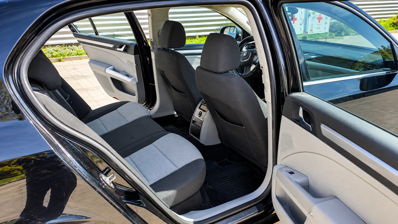 Skoda Superb 4x4 DSG TSI ОБСЛУЖЕНА, снимка 9 - Автомобили и джипове - 56270895