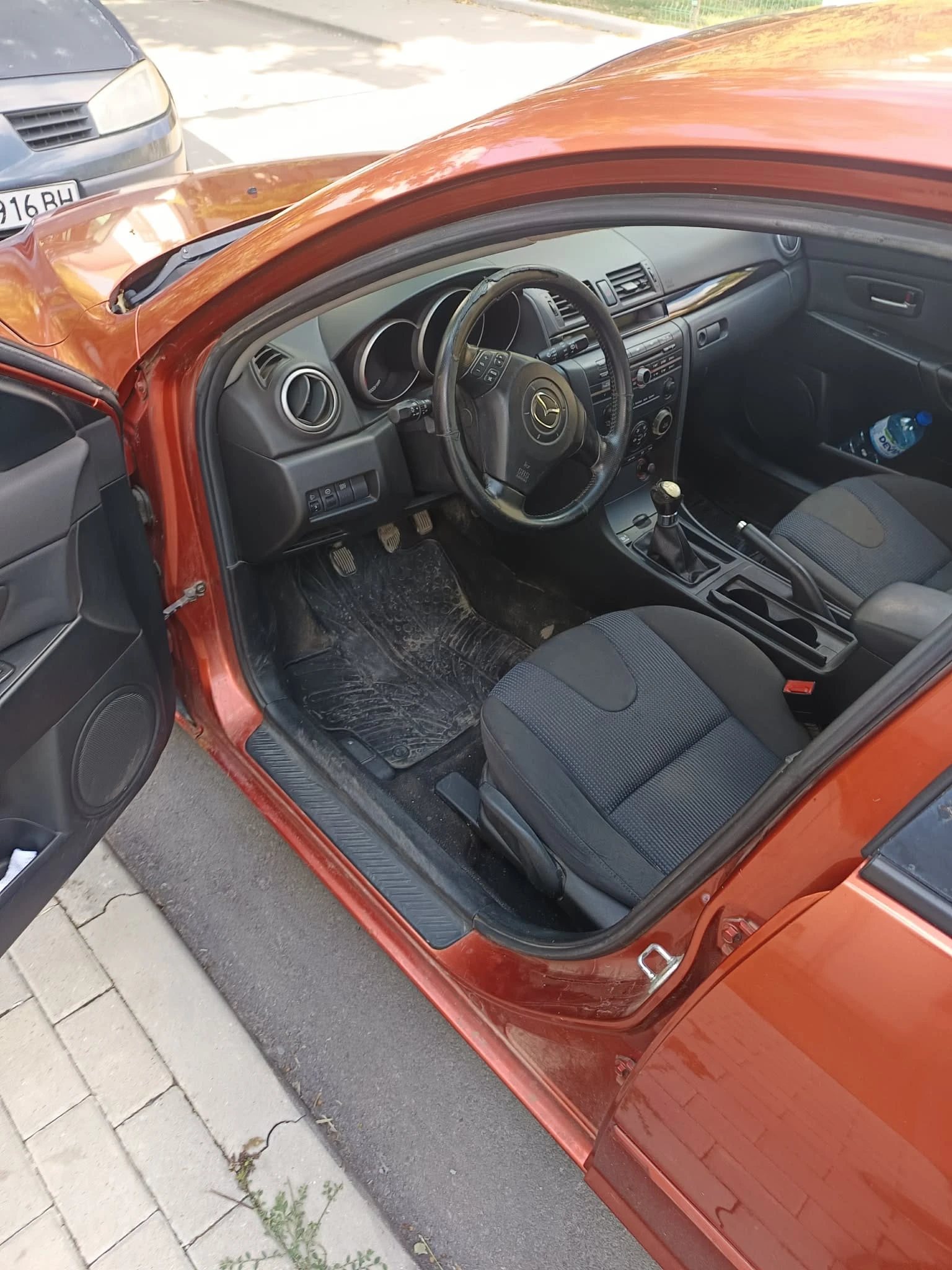 Mazda 3, снимка 2 - Автомобили и джипове - 56322406