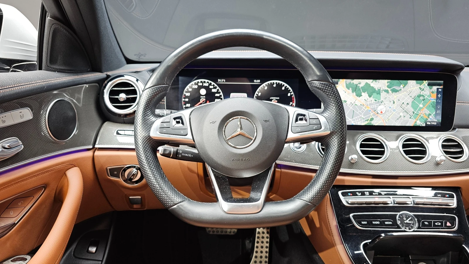 Mercedes-Benz E 300 E300 4MATIC AMG Line | 360  ������ | HUD | Memory | Mobile.bg � ����������� 12