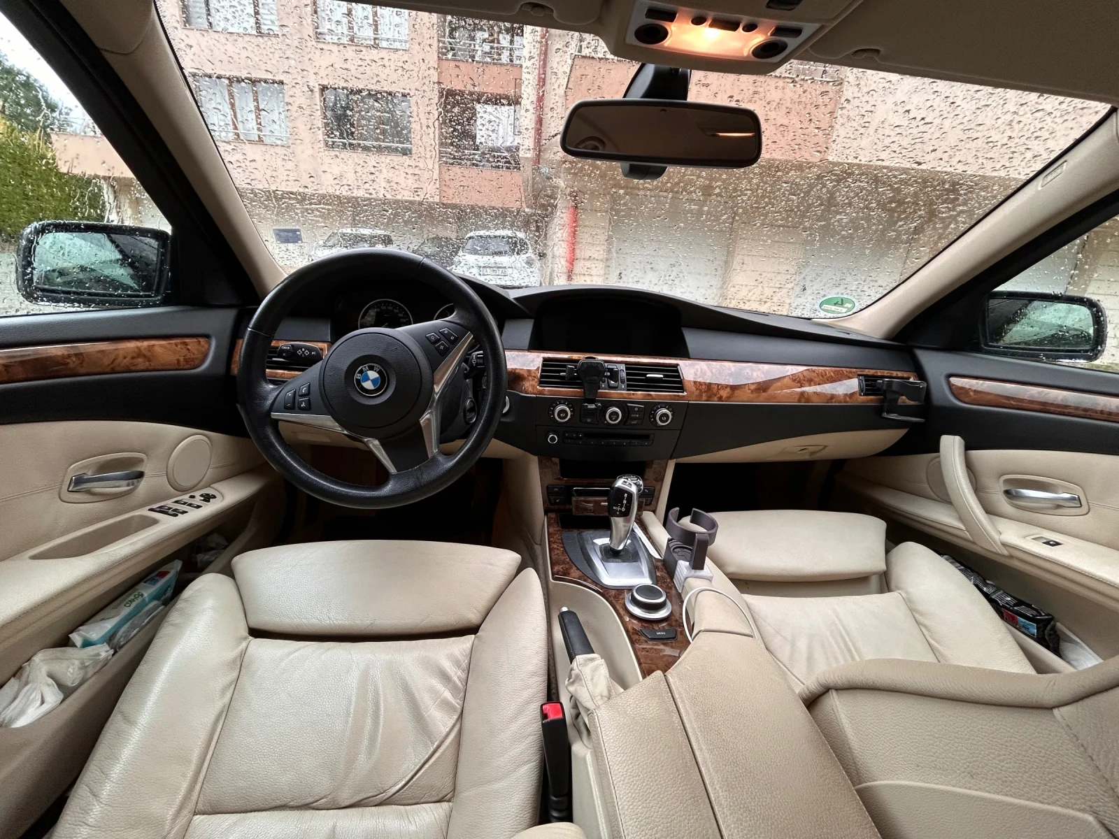 BMW 525 xd спряно 4х4 с xDelete , снимка 6 - Автомобили и джипове - 56551809