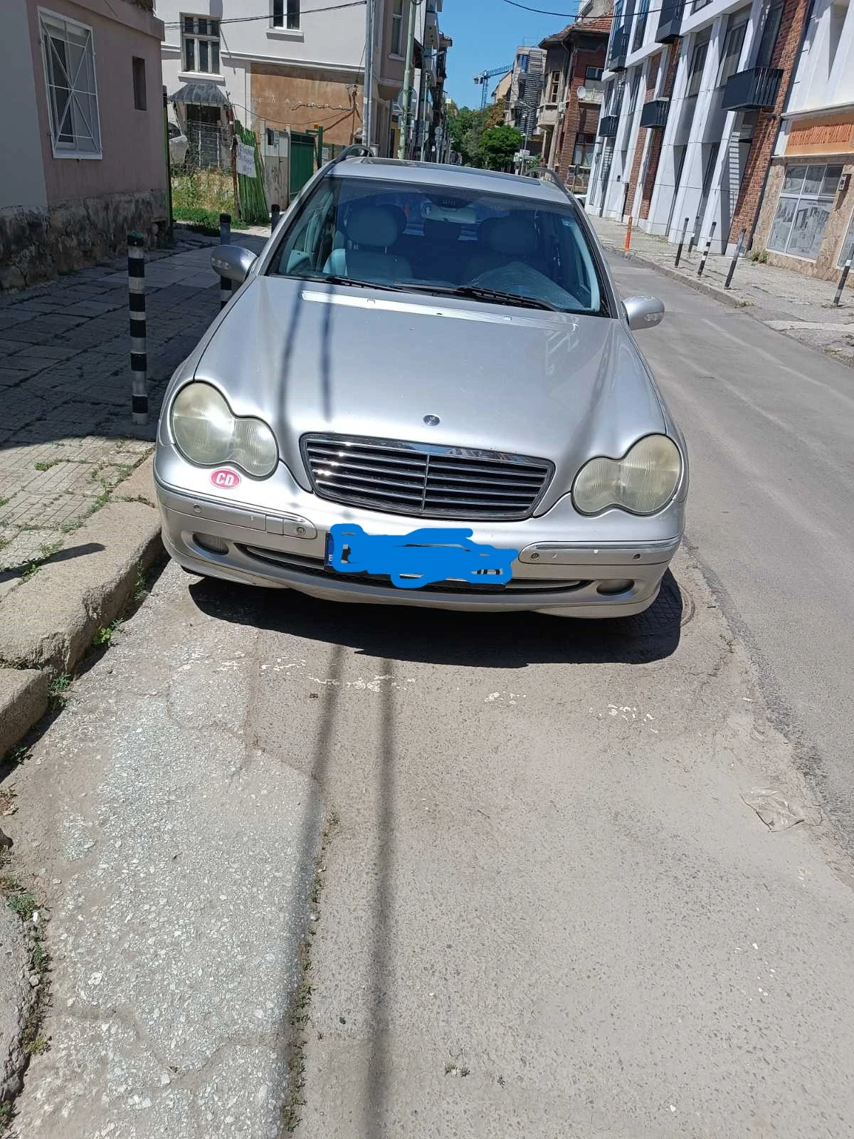 Mercedes-Benz C 220, снимка 2 - Автомобили и джипове - 56556513