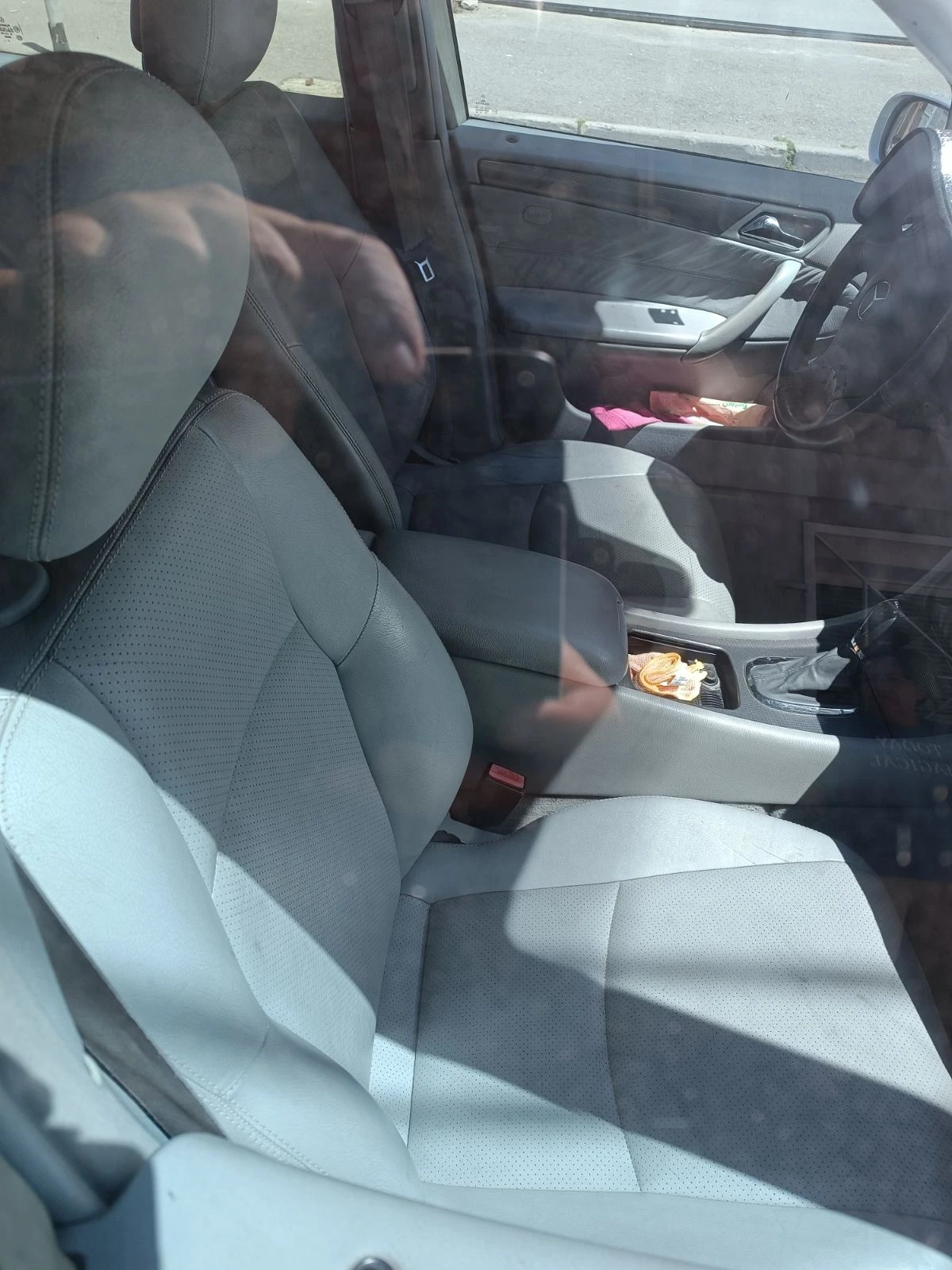 Mercedes-Benz C 220, снимка 5 - Автомобили и джипове - 56556513