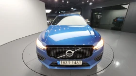 Volvo XC60 HYBRID* R* DESIGN* ХЕДЪП* 360КАМЕРА* LANE* ASSIST*, снимка 5