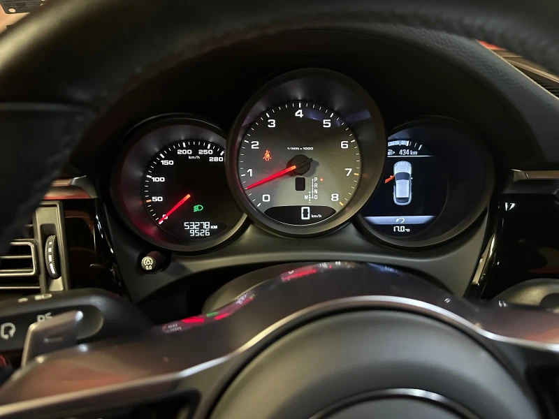 Porsche Macan, снимка 6 - Автомобили и джипове - 52340095