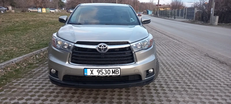 Toyota Highlander LE FWD , снимка 8 - Автомобили и джипове - 52963833