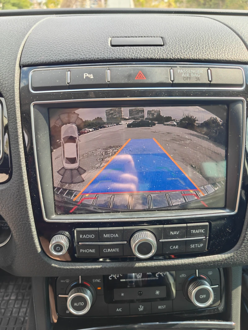 VW Touareg 3.0TDI V6 + ОПИСАНИЕ, снимка 11 - Автомобили и джипове - 53124430