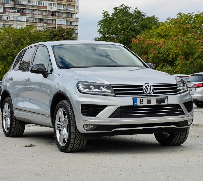 VW Touareg 3.0TDI V6 + ОПИСАНИЕ, снимка 2 - Автомобили и джипове - 53124430