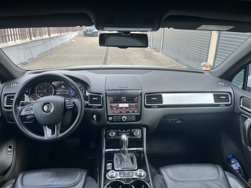 VW Touareg 3.0 TDI R-Line Off road Plus , снимка 9 - Автомобили и джипове - 53486484