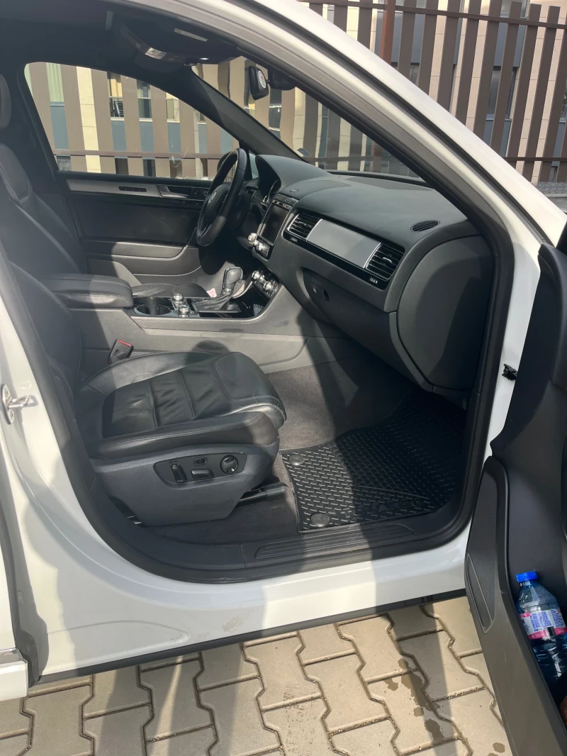 VW Touareg 3.0 TDI R-Line Off road Plus , снимка 7 - Автомобили и джипове - 53486484