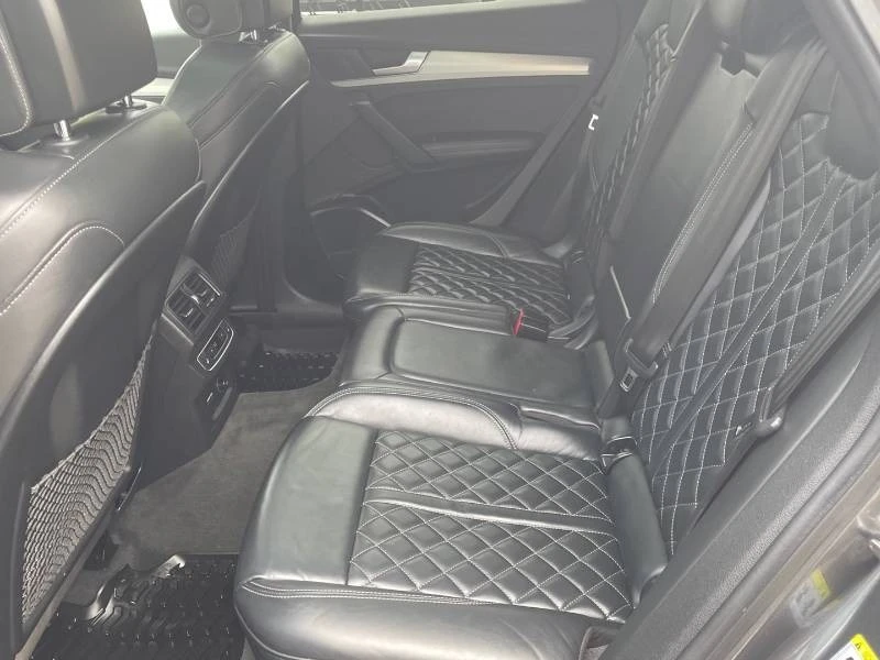Audi SQ5 * Technik * Sportback * ДИСТРОНИК * 360 * PANO, снимка 13 - Автомобили и джипове - 55912593
