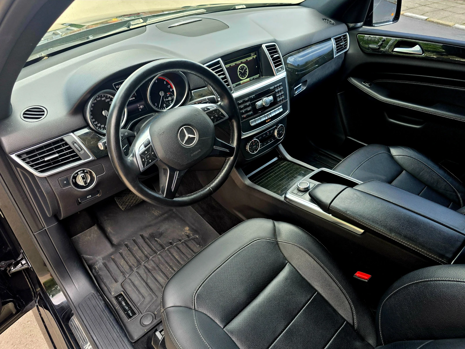 Mercedes-Benz ML 350 CDI AMG-Line Реални км - изображение 9