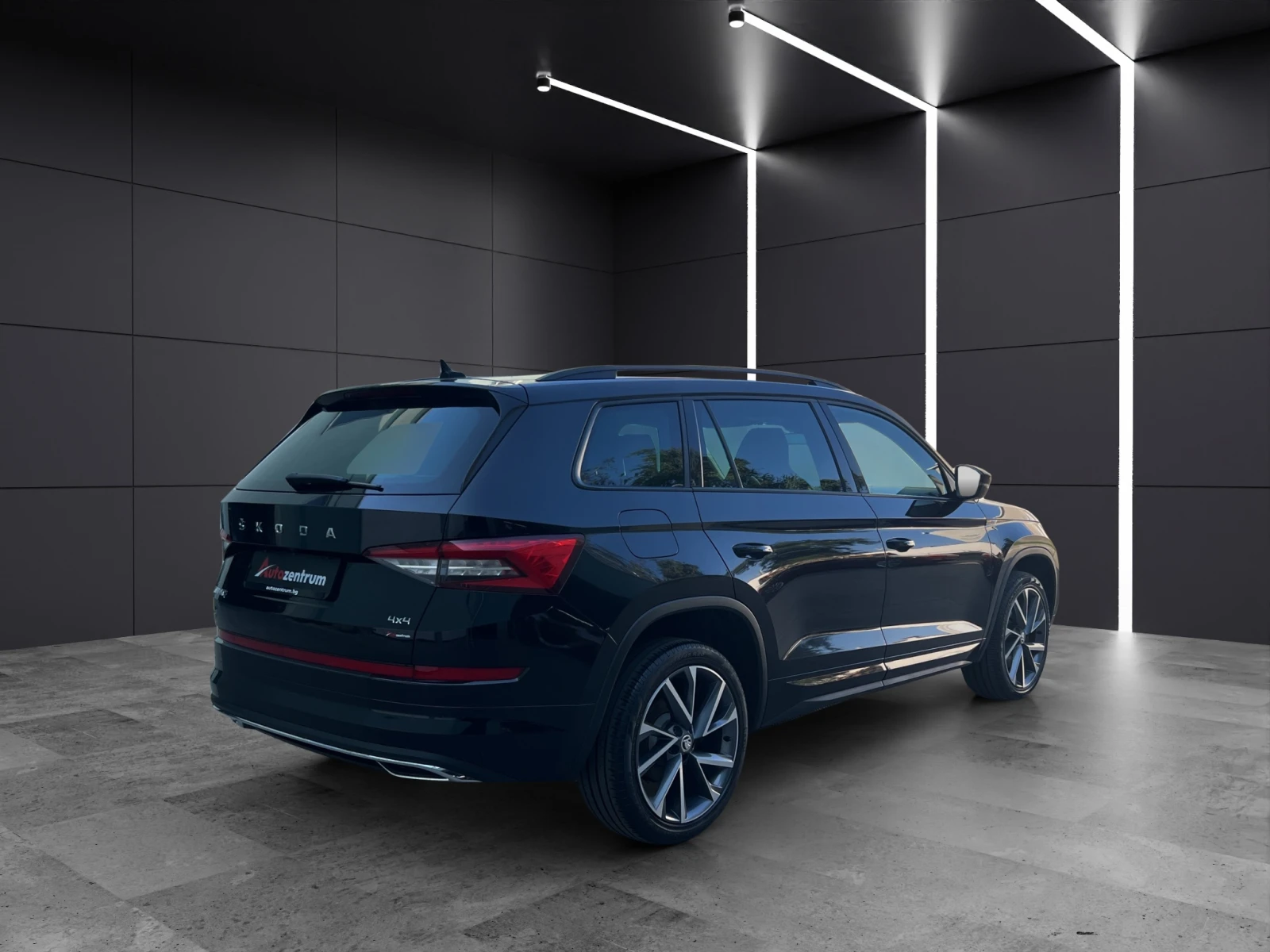 Skoda Kodiaq Sportline 4x4 - изображение 3