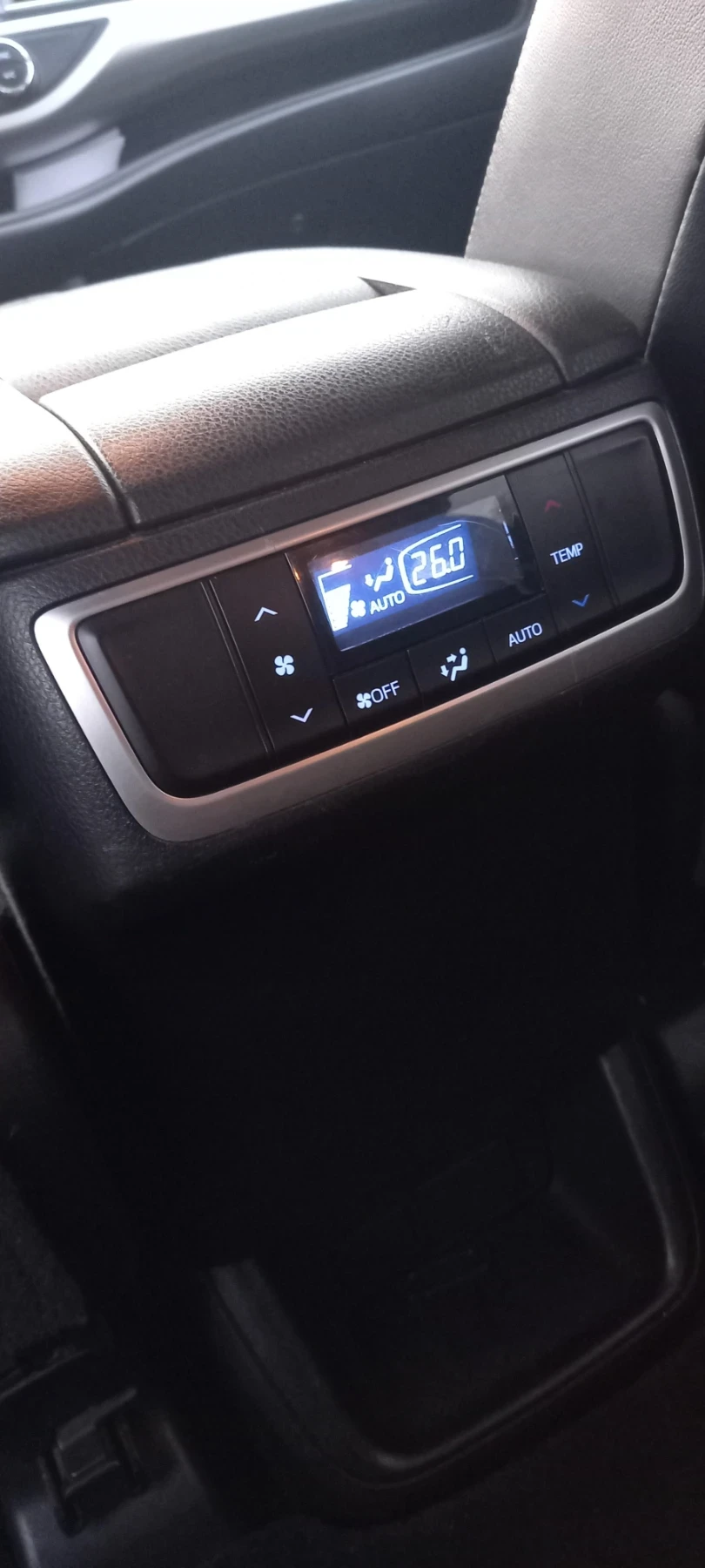 Toyota Highlander LE FWD  | Mobile.bg � ����������� 3