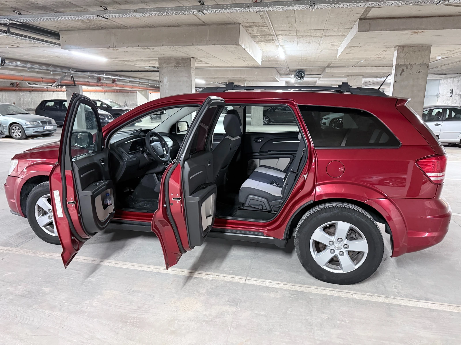 Dodge Journey, снимка 3 - Автомобили и джипове - 53740540