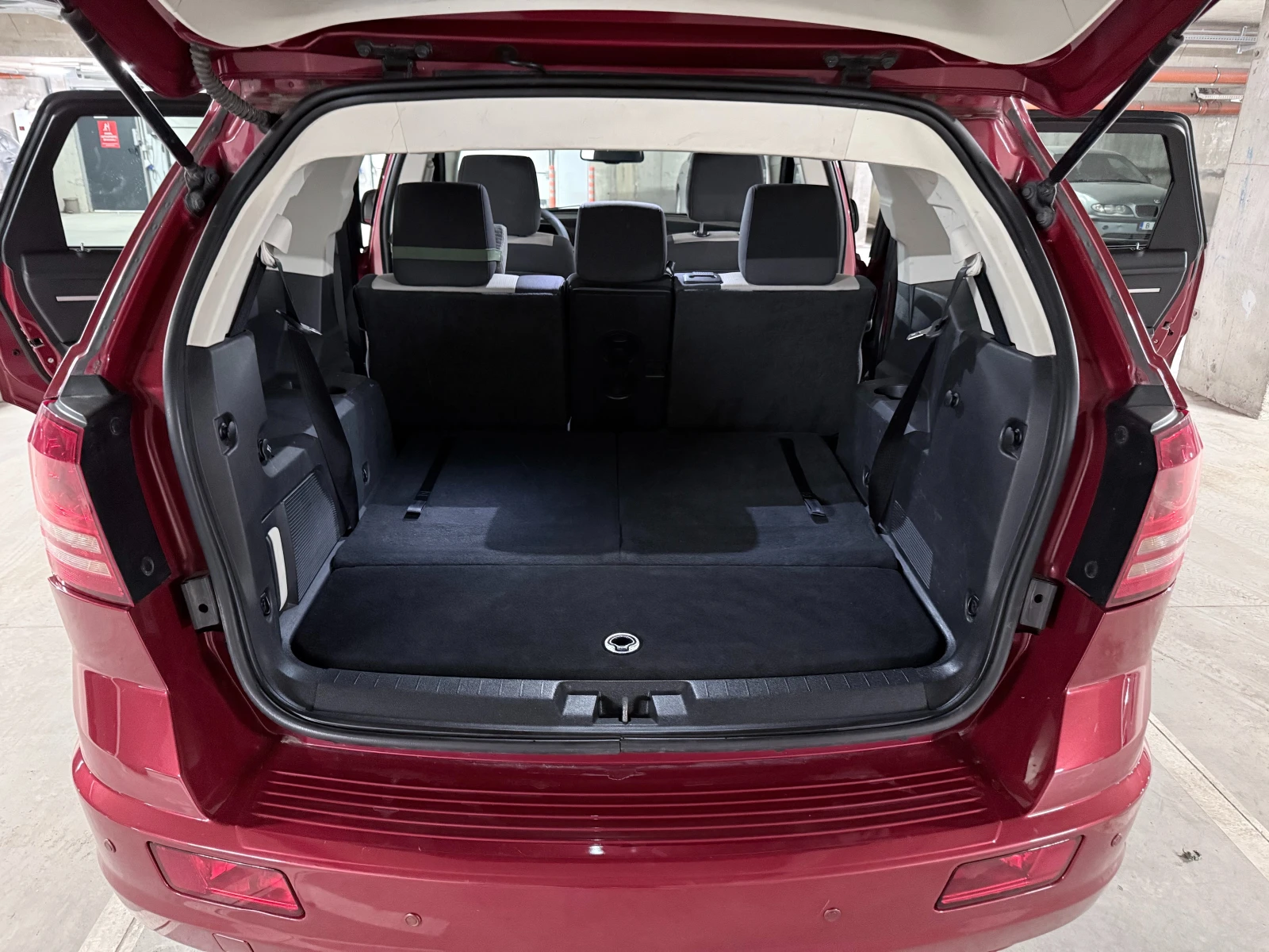 Dodge Journey, снимка 8 - Автомобили и джипове - 53740540