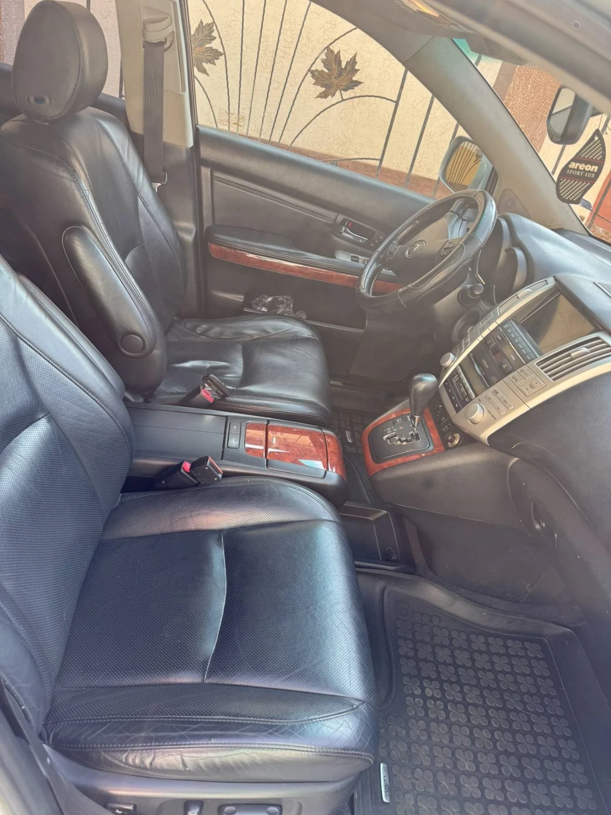 Lexus RX 300, снимка 11 - Автомобили и джипове - 53740537