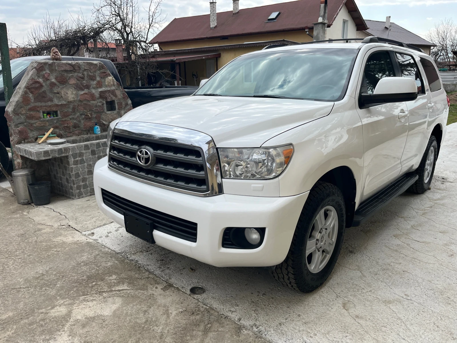 Toyota Sequoia 5.7 v8 4x4, снимка 7 - Автомобили и джипове - 53863912