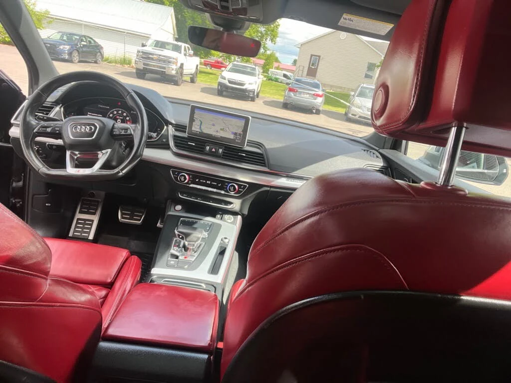 Audi SQ5 quattro* Premium* АвтоКредит* (ЦЕНА ДО БГ), снимка 16 - Автомобили и джипове - 54001954