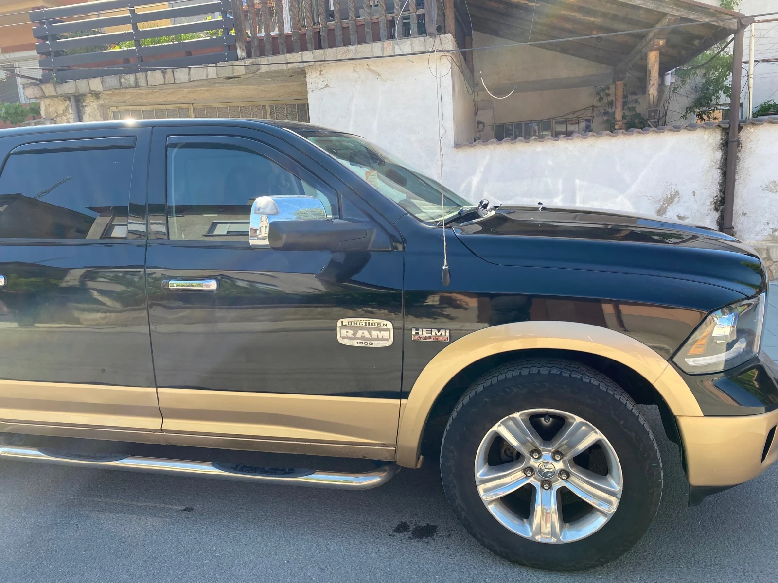 Dodge RAM 1500 Laramie longhorn, снимка 8 - Автомобили и джипове - 54428845
