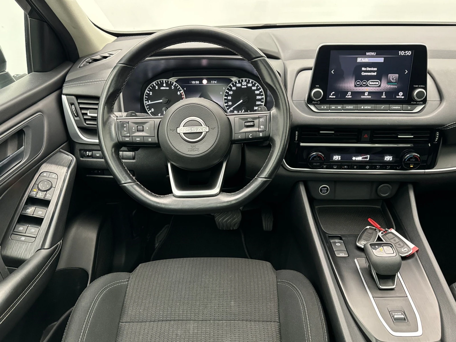 Nissan Qashqai 1.3 Acenta , снимка 8 - Автомобили и джипове - 54921668