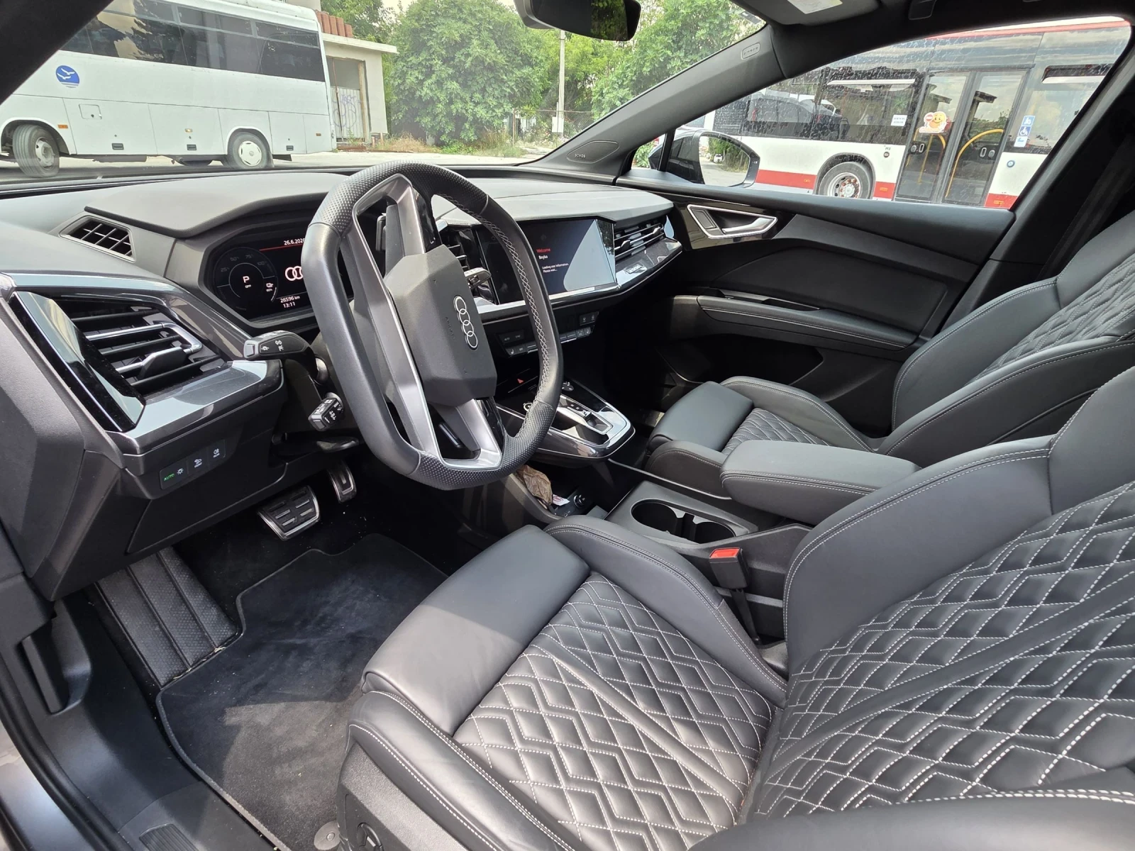 Audi Q4 50 E-Tron Quattro , снимка 9 - Автомобили и джипове - 55114686