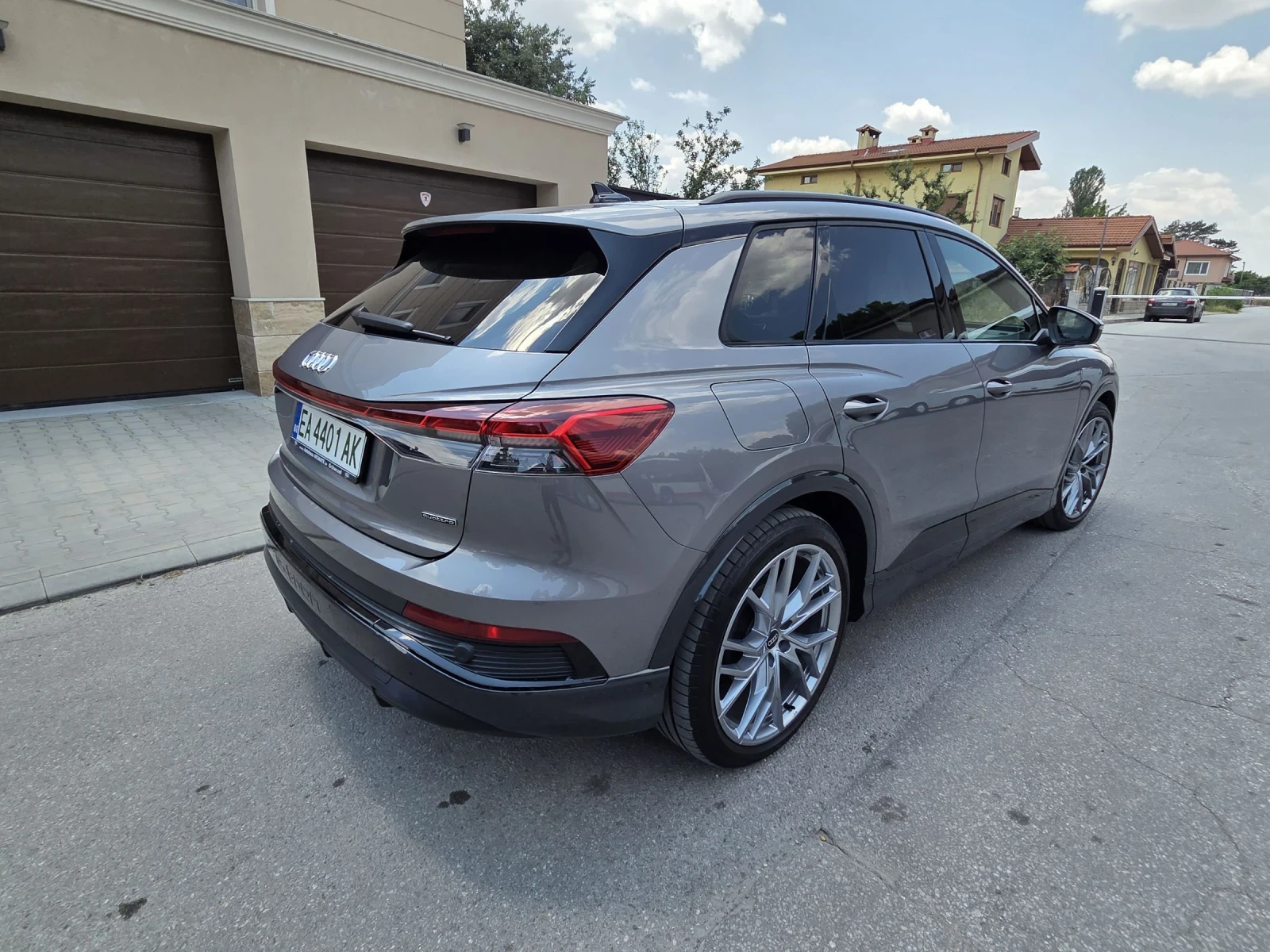 Audi Q4 50 E-Tron Quattro , снимка 3 - Автомобили и джипове - 55114686