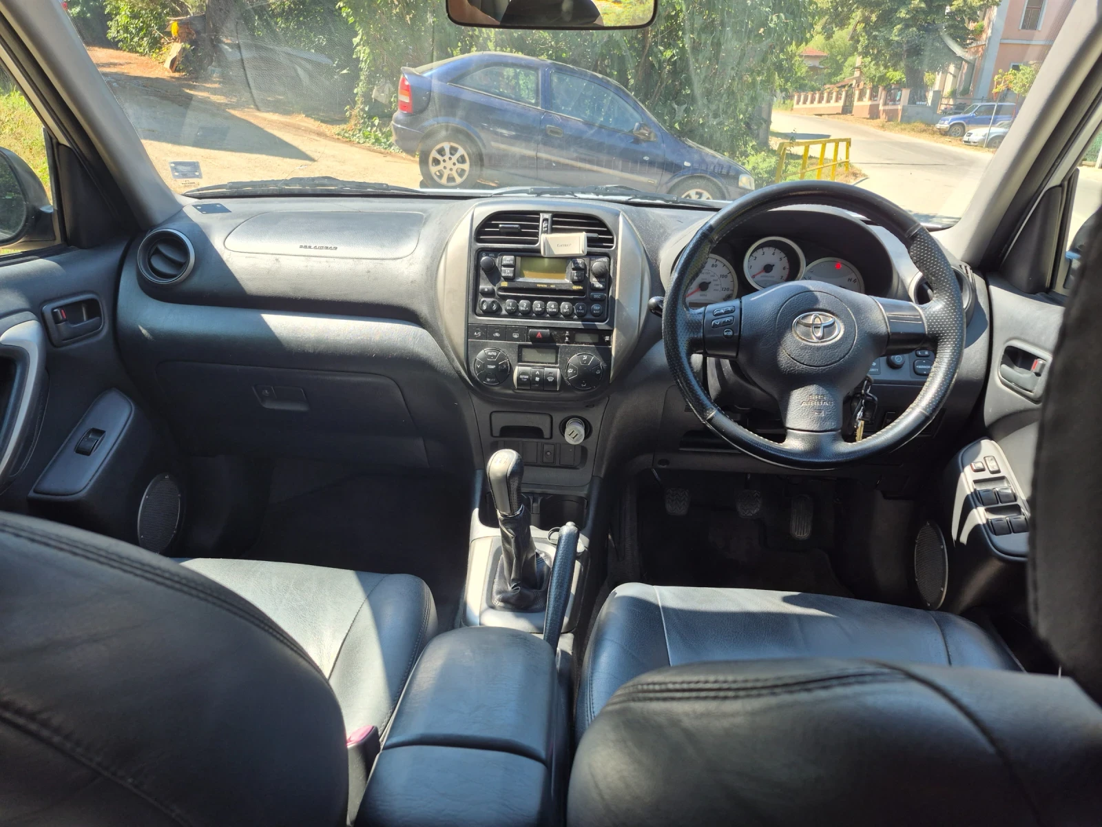 Toyota Rav4, снимка 9 - Автомобили и джипове - 55753598
