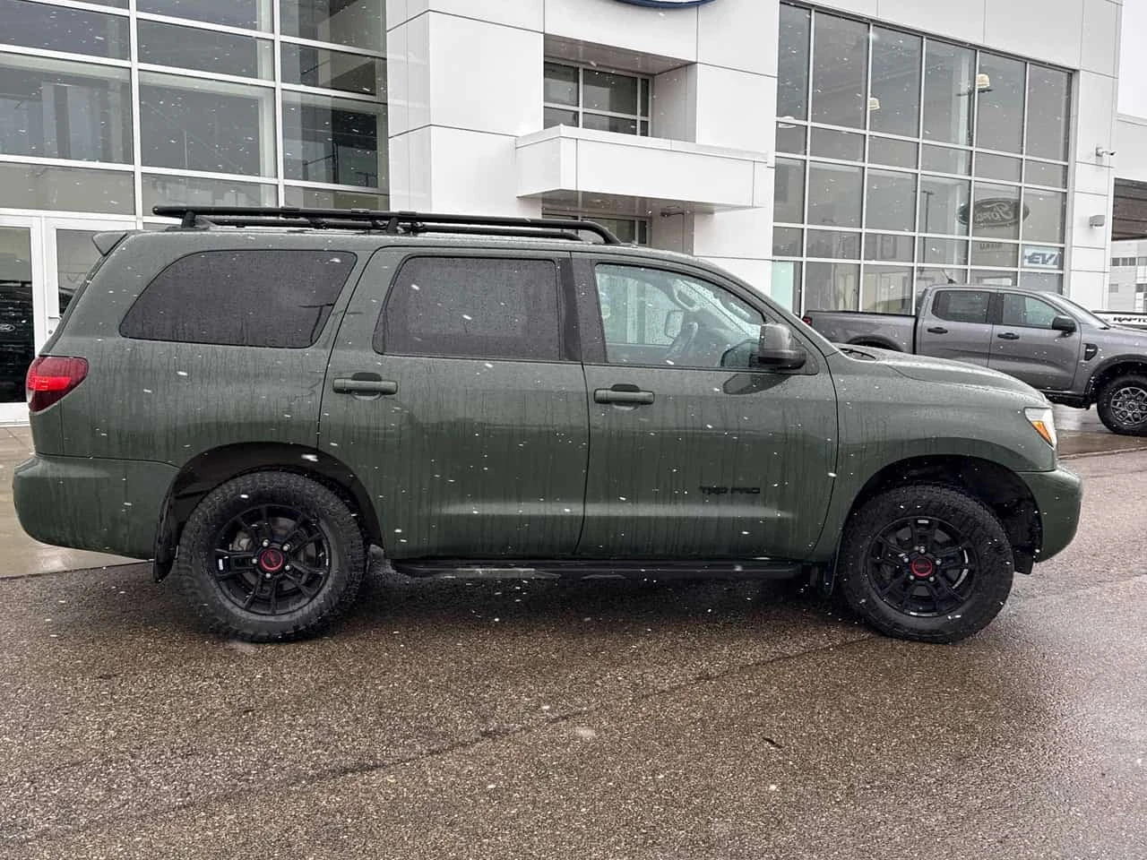 Toyota Sequoia * 5.7L 4WD * CARFAX * ����� �� ����������� | Mobile.bg � ����������� 3