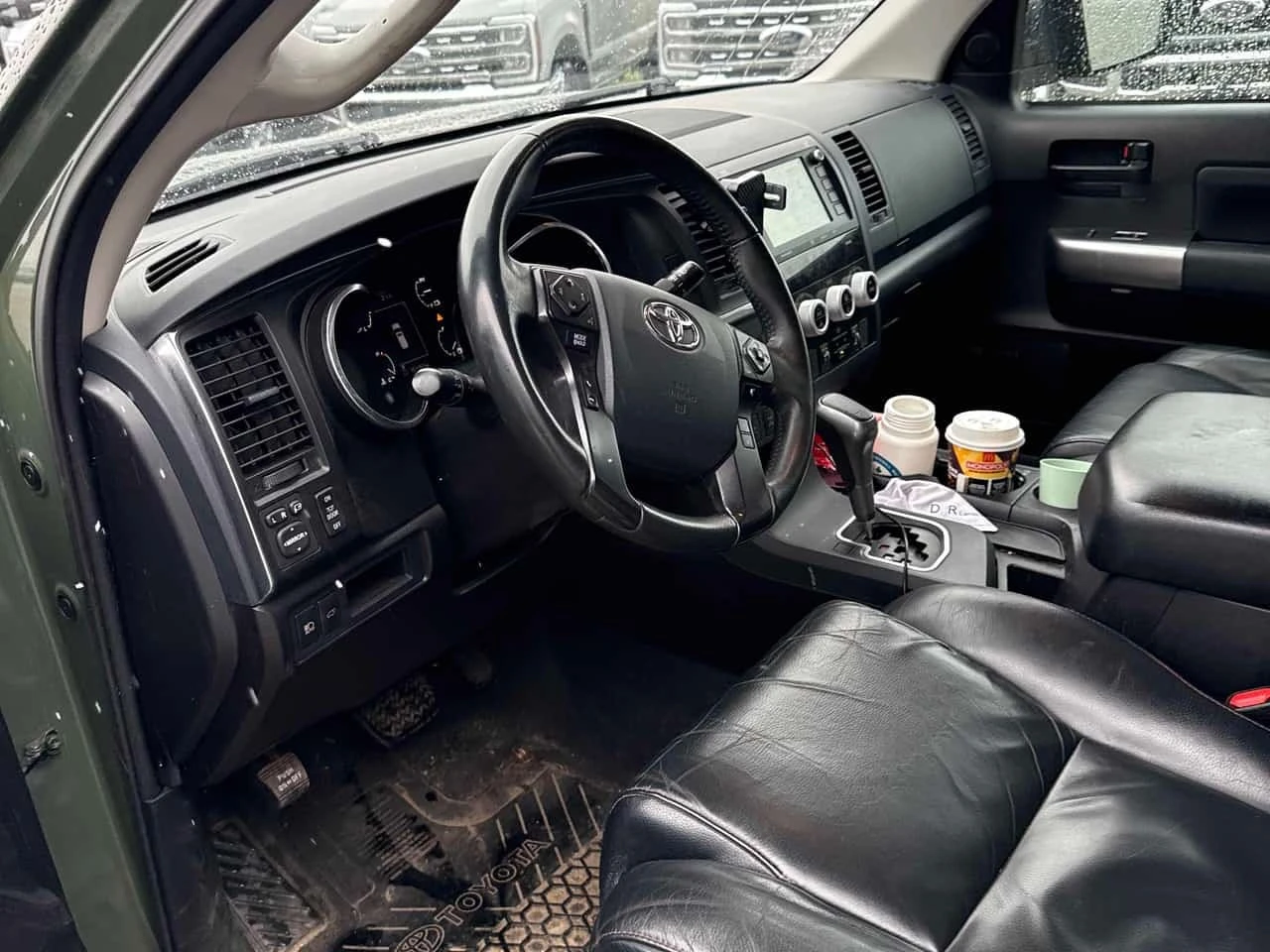 Toyota Sequoia * 5.7L 4WD * CARFAX * ����� �� ����������� | Mobile.bg � ����������� 5