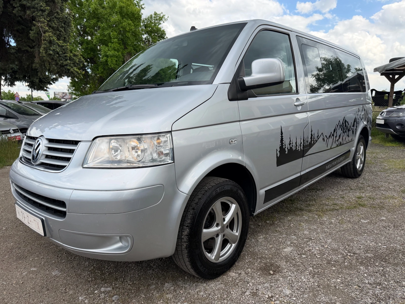 VW T5 2.5TDi, 9местен, дълга база, снимка 2 - Бусове и автобуси - 54579260