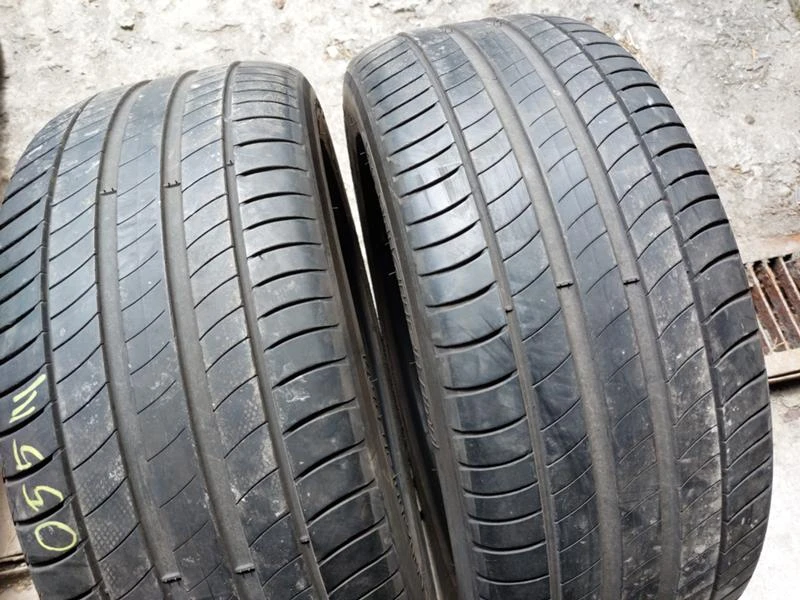 Гуми Летни 245/45R18, снимка 3 - Гуми и джанти - 36791171